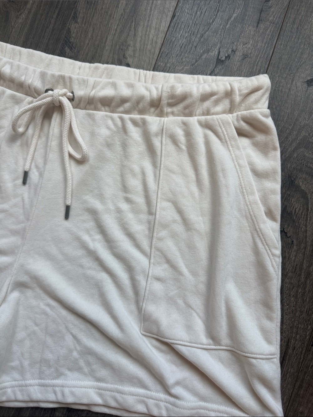 Universal Thread Ivory Drawstring Lounge Shorts - Picture 2 of 9